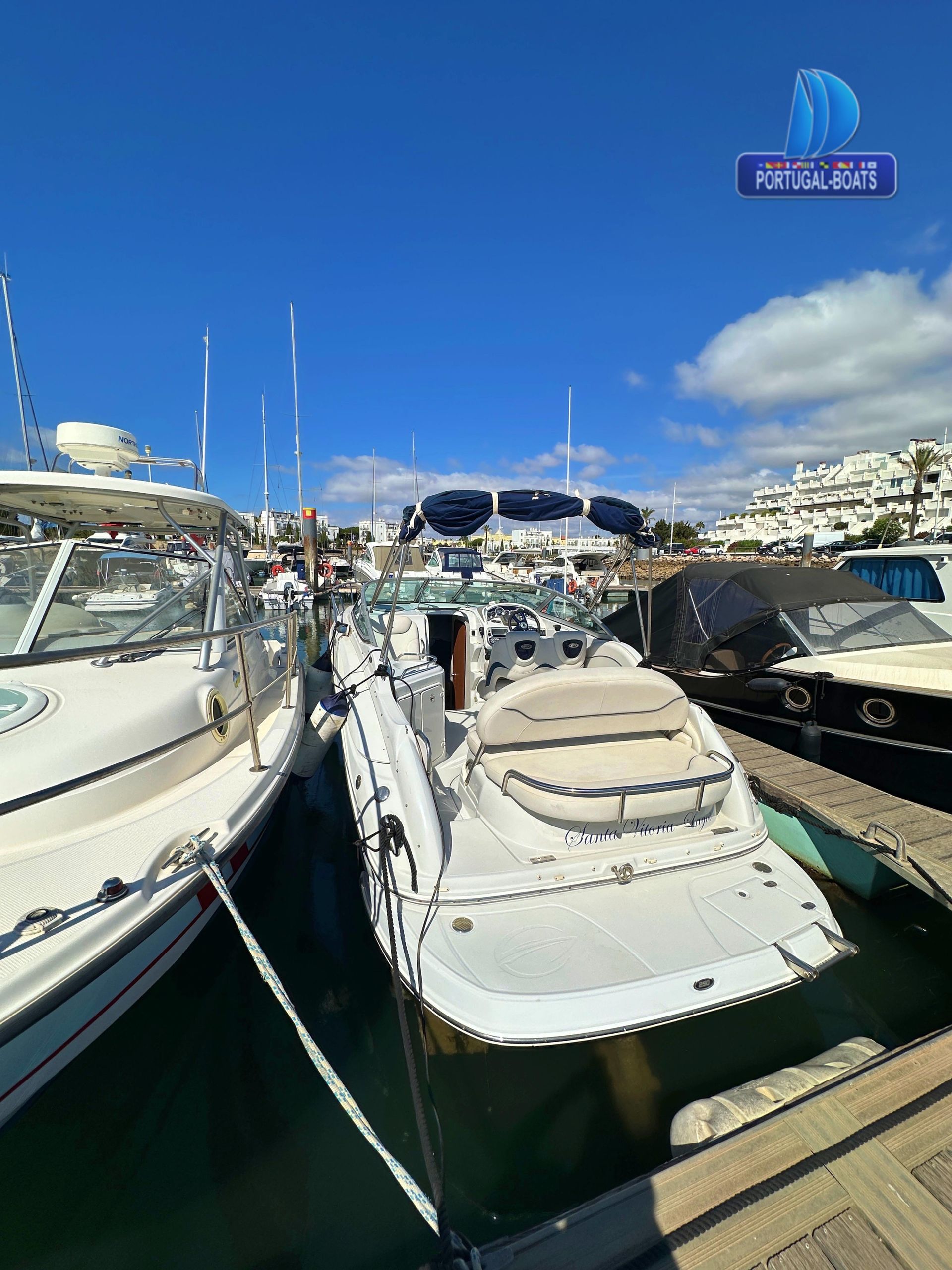 2006 Crownline Cruiser 250 CR — en venta — Vilamoura, Portugal — photo 1 of 11