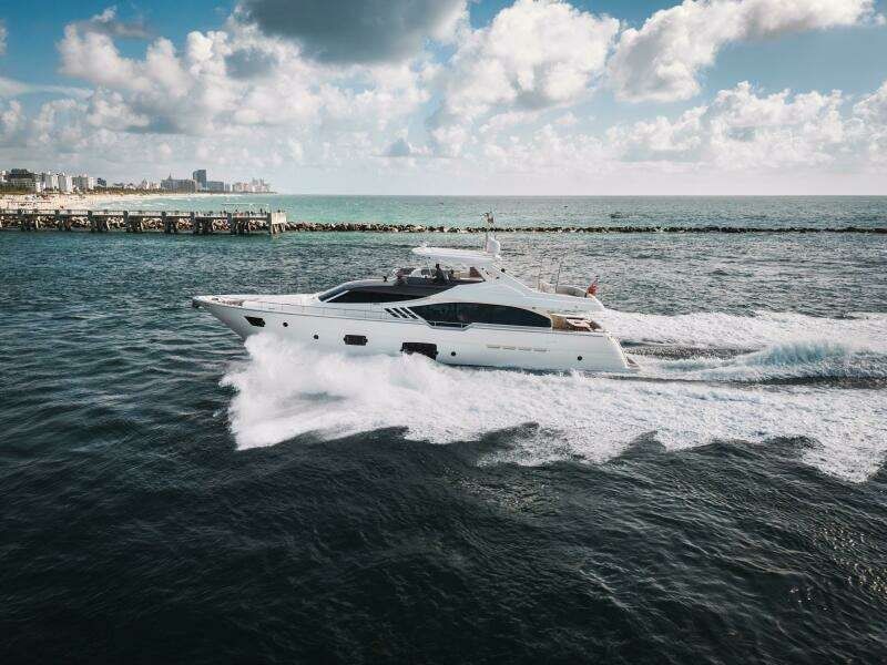 2014 Ferretti Yachts 870 — for sale — Miami Beach, United States — photo 1 of 17