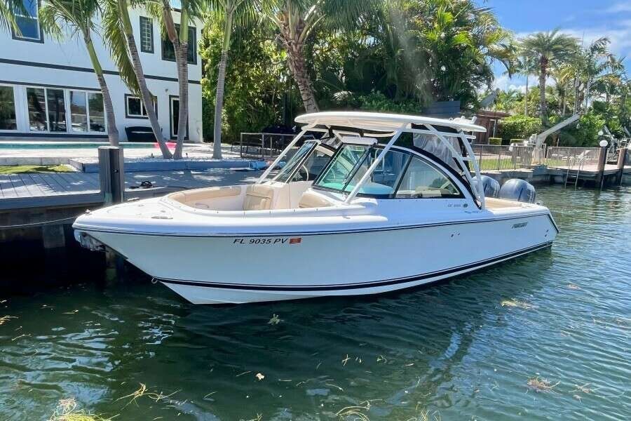 2015 Pursuit DC 265 — à vendre — Miami, United States — photo 1 sur 10