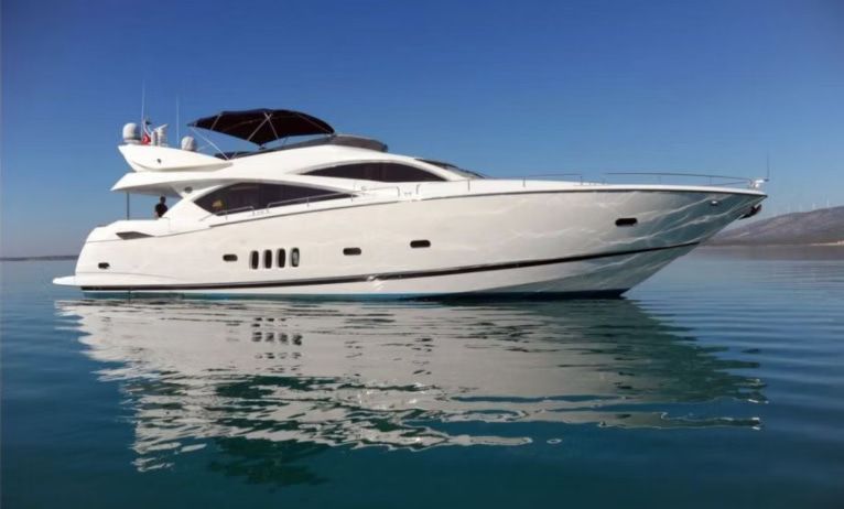 2004 Sunseeker 82 — en alquiler — Saint-Tropez, France — photo 1 of 7