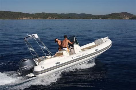 2015 Capelli Tempest 700 — na czarter — Saint-Tropez, France — photo 1 of 4
