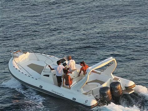 2023 Capelli Tempest 1000 — a noleggio — Saint-Tropez, France — photo 1 of 4