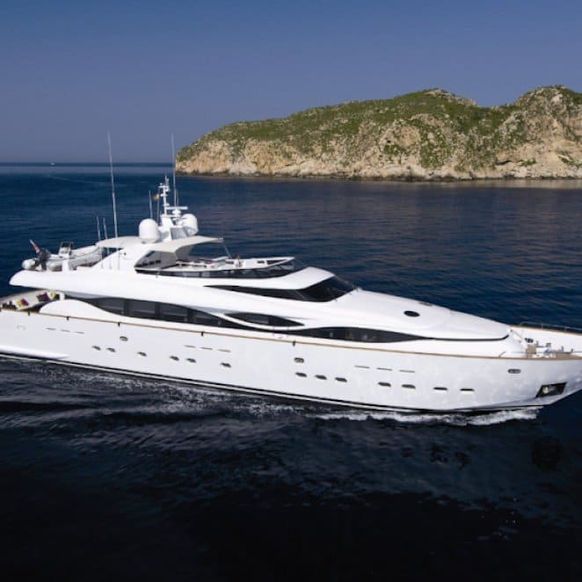 2023 Maiora 39 DP — te huur — France — photo 1 of 12