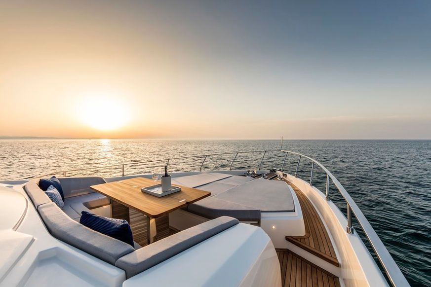 2021 Ferretti 780 — a noleggio — Cannes, France — photo 1 of 5