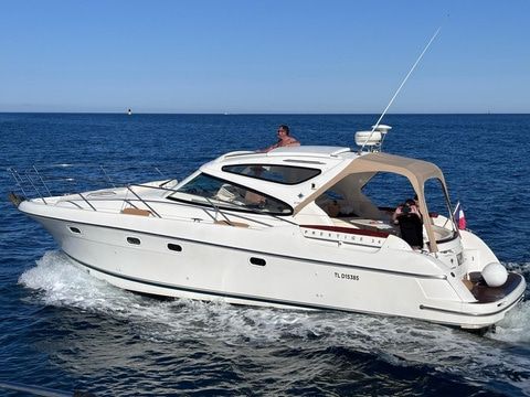 2007 Jeanneau Prestige 34S — en alquiler — Saint-Tropez, France — photo 1 of 5