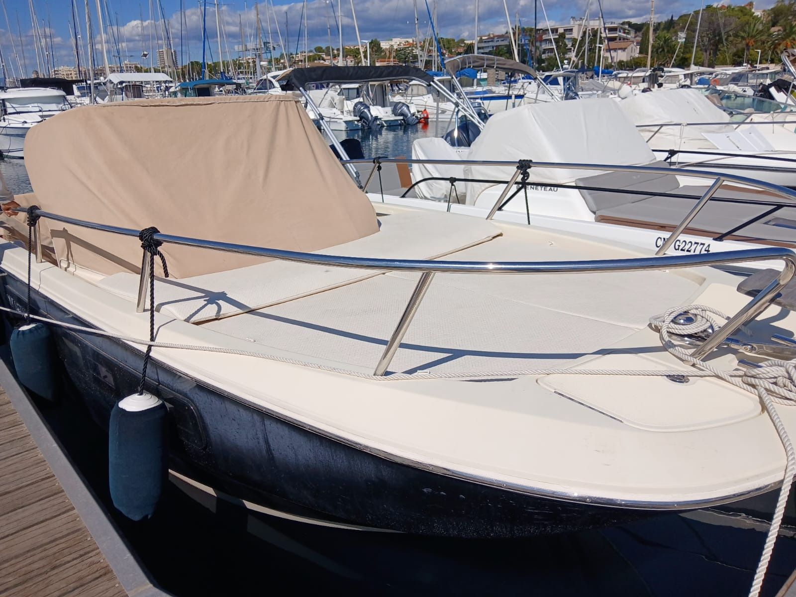 2021 Invictus 240 — en venta — France — photo 1 of 7
