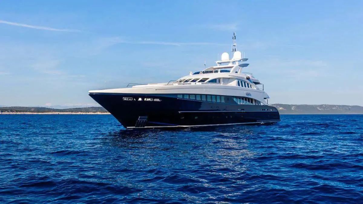 2008 Heesen Yachts Agram — na czarter — Croatia — photo 1 of 18