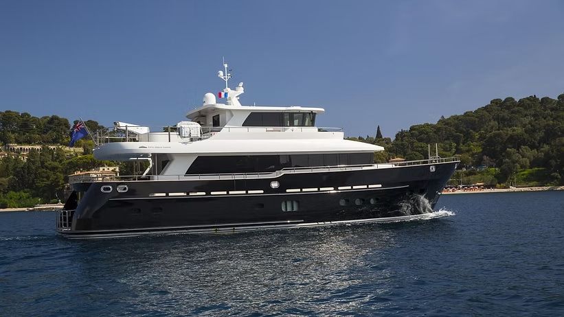 2014 Explorer 24m — na sprzedaż — Italy — photo 1 of 1