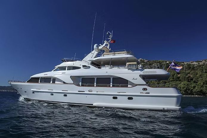 2007 Benetti Tradition 30m (100’) — te koop — Italy — photo 1 of 1