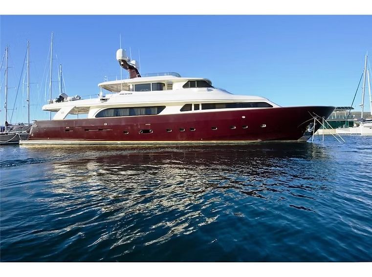 2003 Custom Line Navetta 101 — te koop — Italy — photo 1 of 1