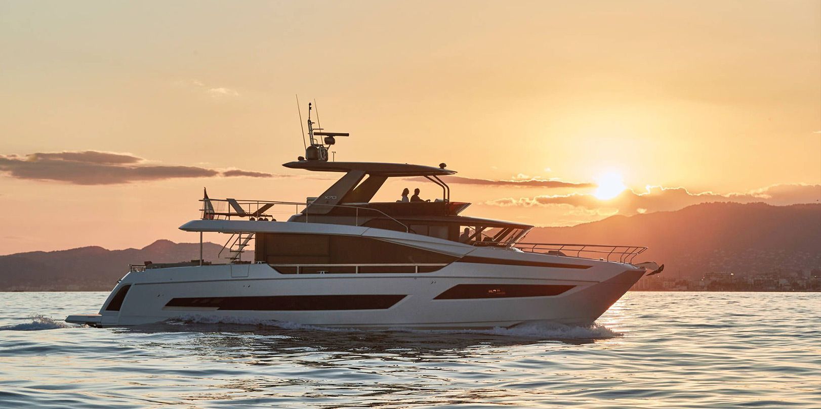2021 Prestige X70 — in vendita — Miami, United States — photo 1 of 9