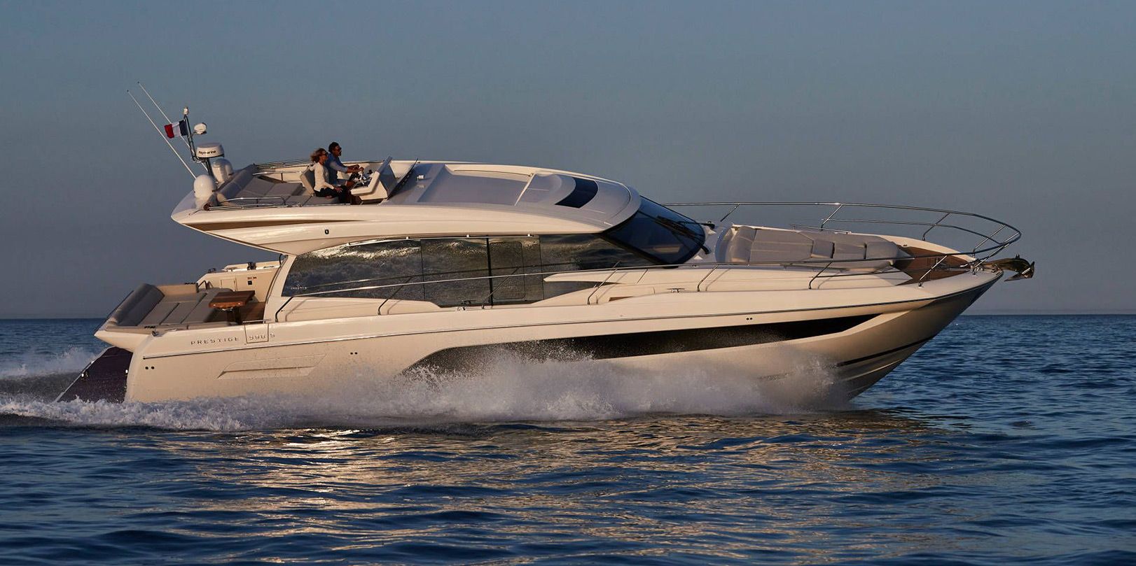 2021 Prestige 590S — zu verkaufen — Miami, United States — photo 1 of 13