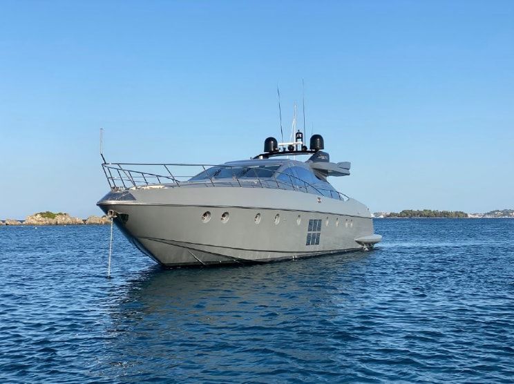 2004 Azimut 86S — en venta — Athens, Greece — photo 1 of 13
