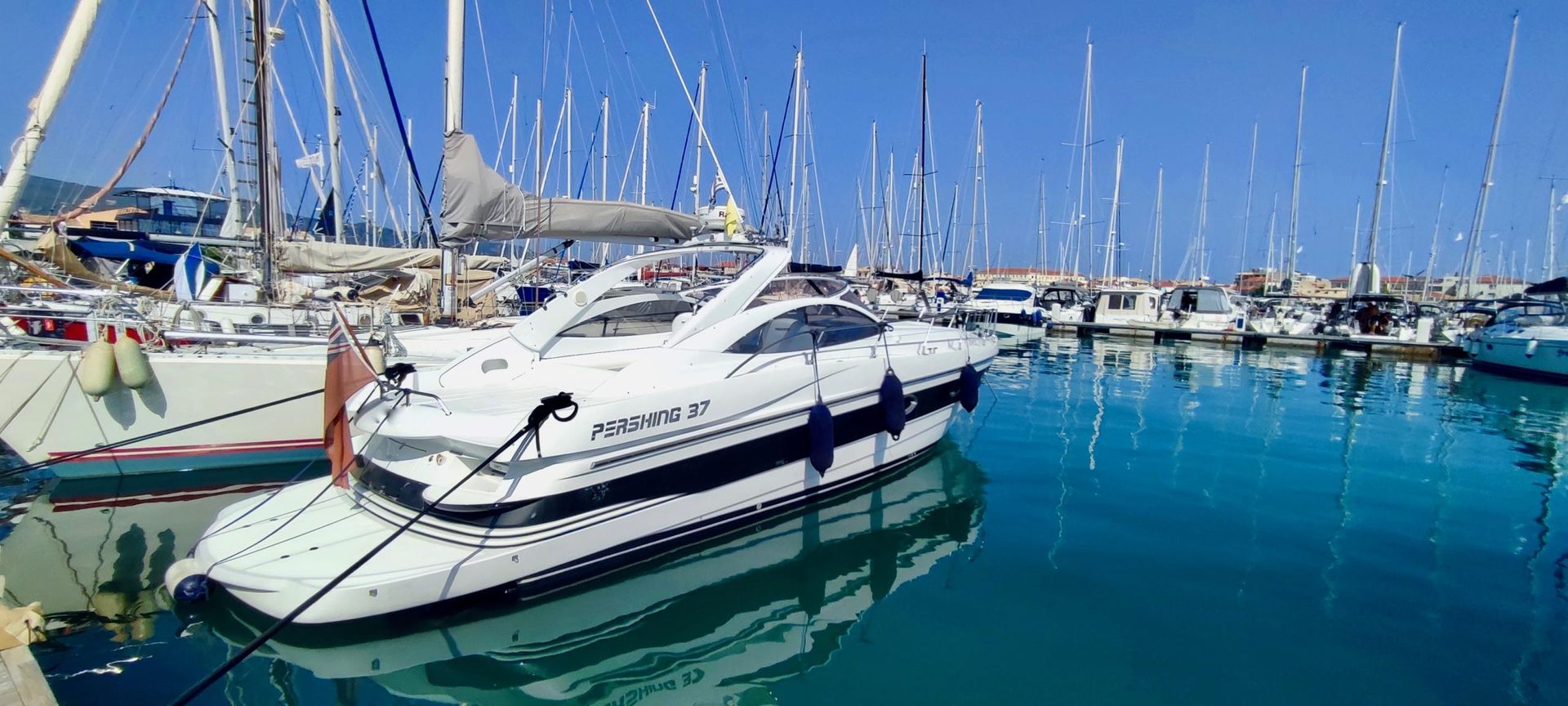 2005 Pershing 37 — en venta — Lefkas, Greece — photo 1 of 11