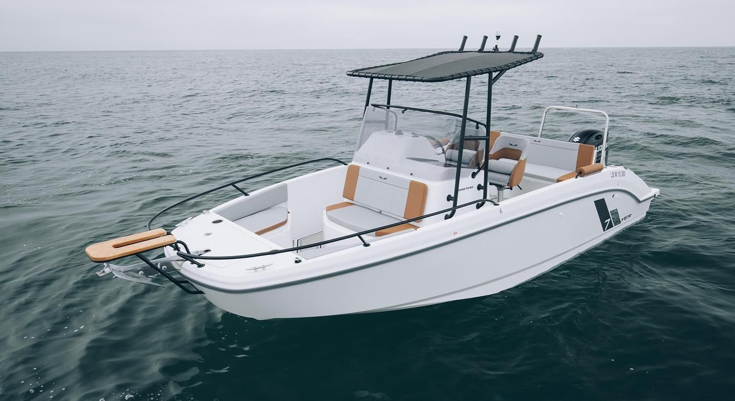 2023 Beneteau Flyer 7 Spacedeck — te koop — Poole, United Kingdom — photo 1 of 22