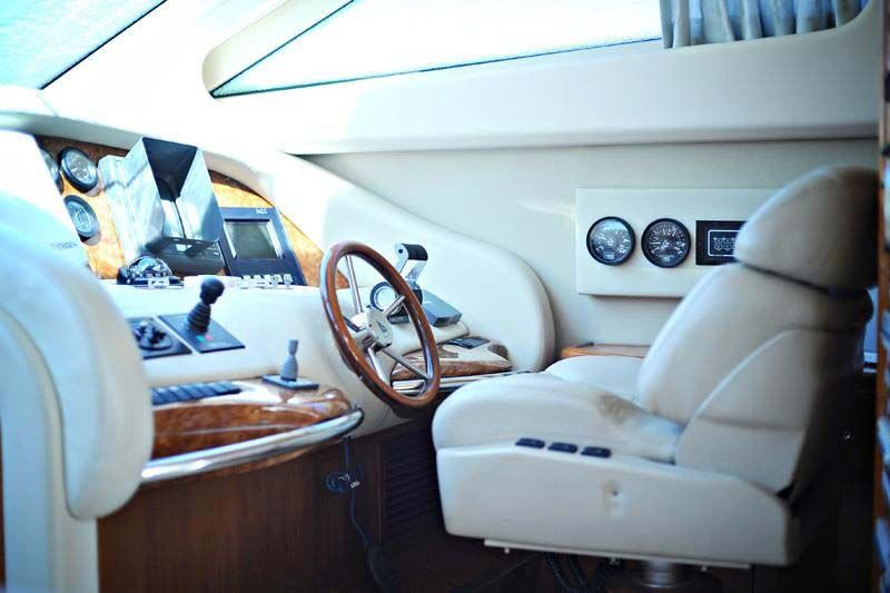 2002 Azimut 74 Solar — en venta — Olivia, Italy — photo 1 of 6