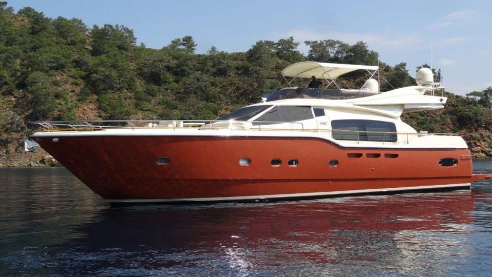2008 Ferretti Altura 690 — te koop — Na, France — photo 1 of 5