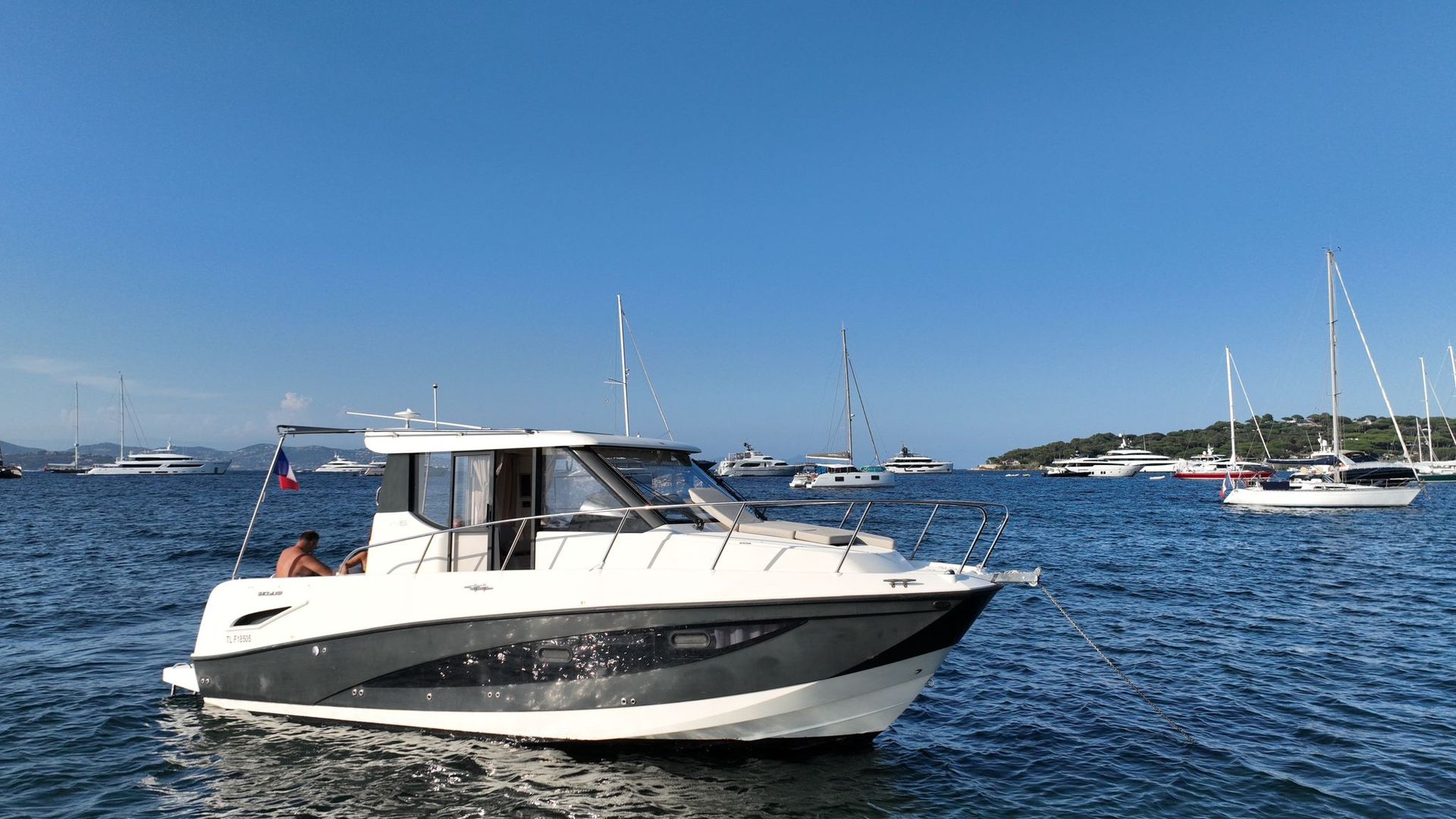2014 Quicksilver Activ 855 — te koop — Na, France — photo 1 of 10