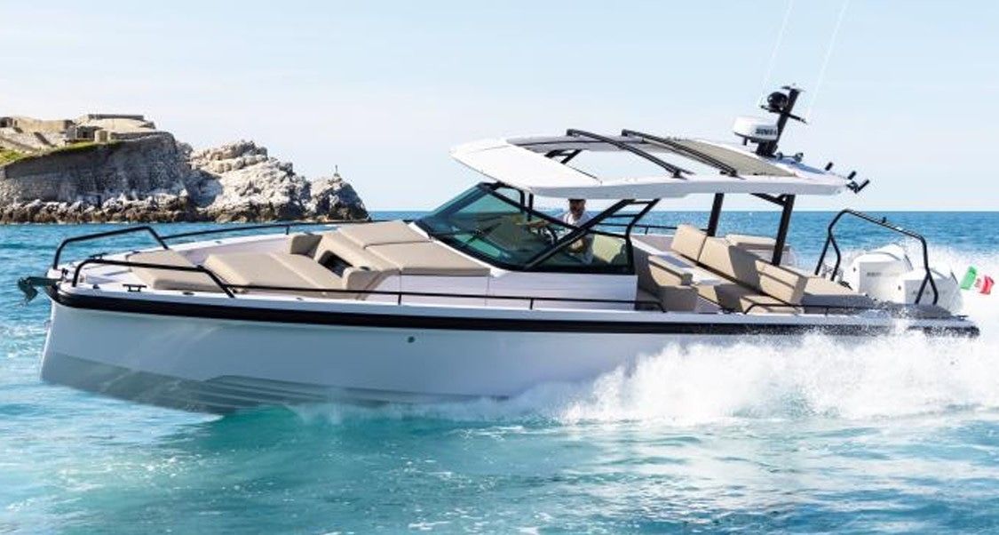 2022 AXOPAR 37 SUN TOP — zu verkaufen — Cogolin, France — photo 1 of 8