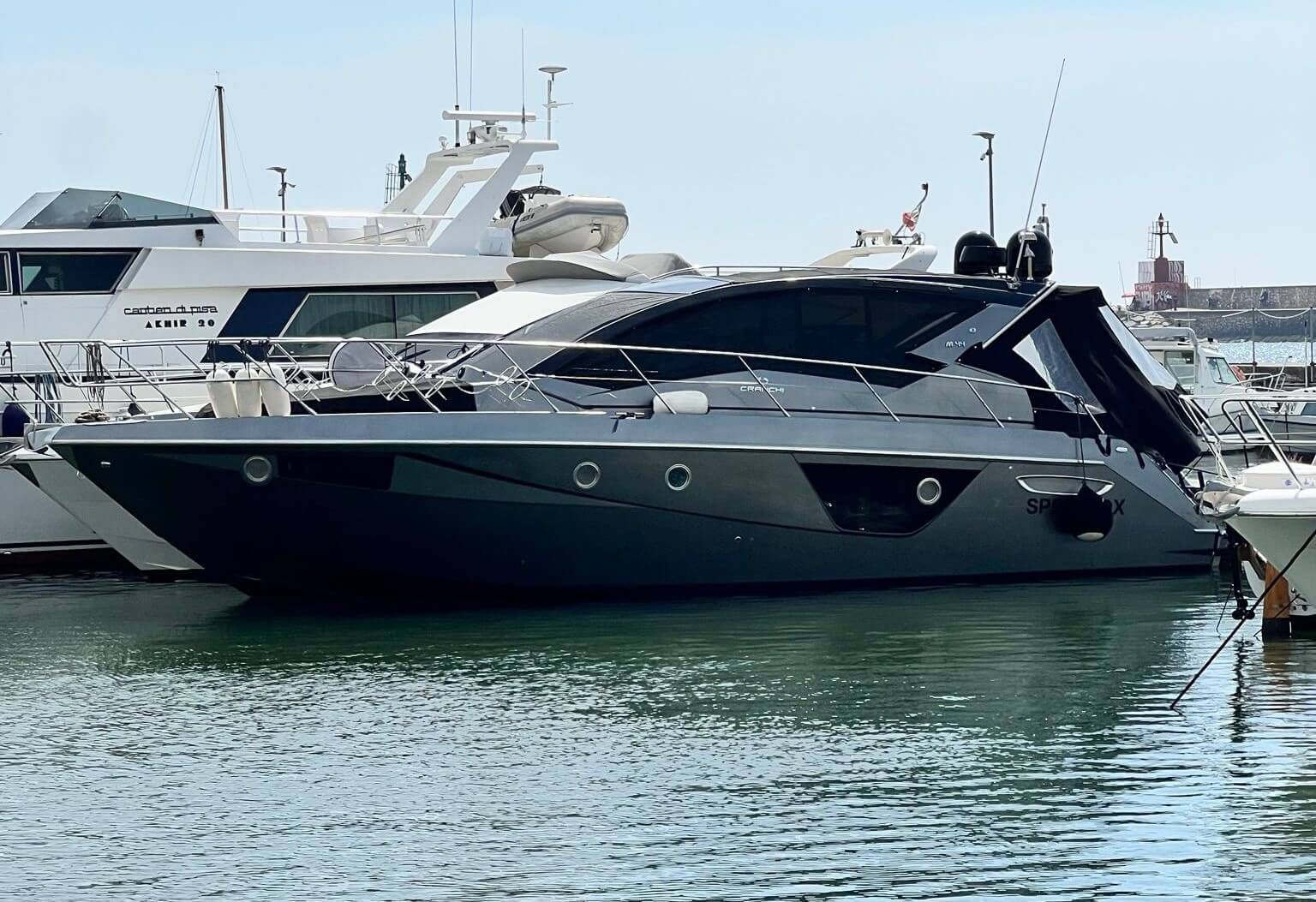 2013 Cranchi M 44 — en venta — Lazio, Italy — photo 1 of 18