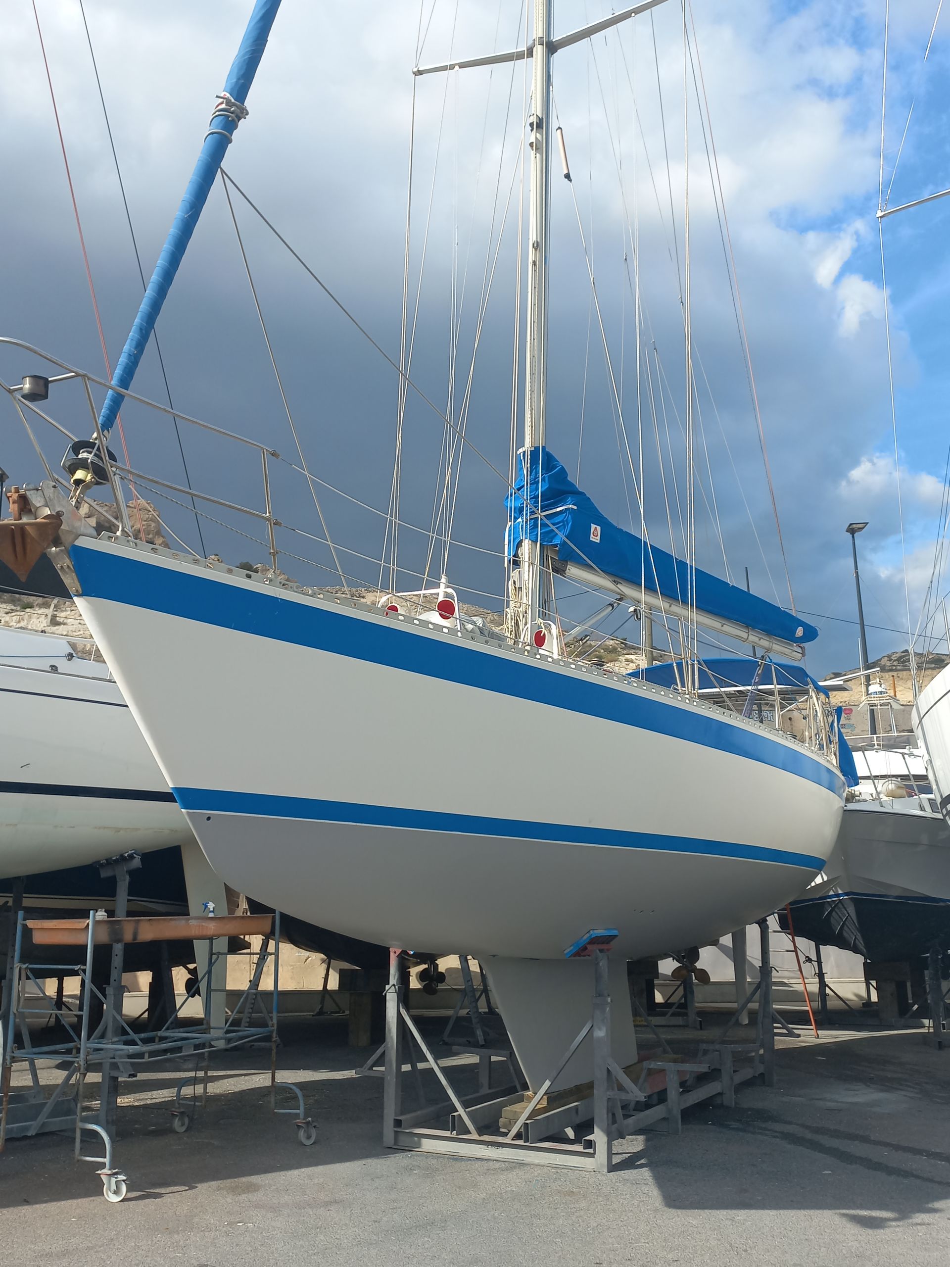 1985 WAUQUIEZ CENTURION 42 — en venta — Marseille, France — photo 1 of 13