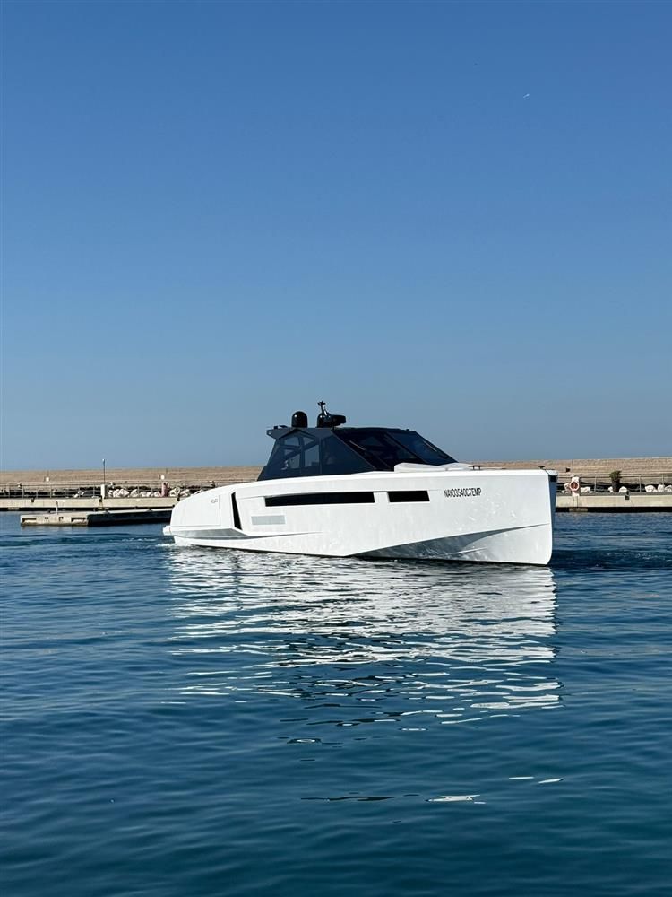 2025 Evo Yachts R6 + — na sprzedaż — Italy — photo 1 of 41