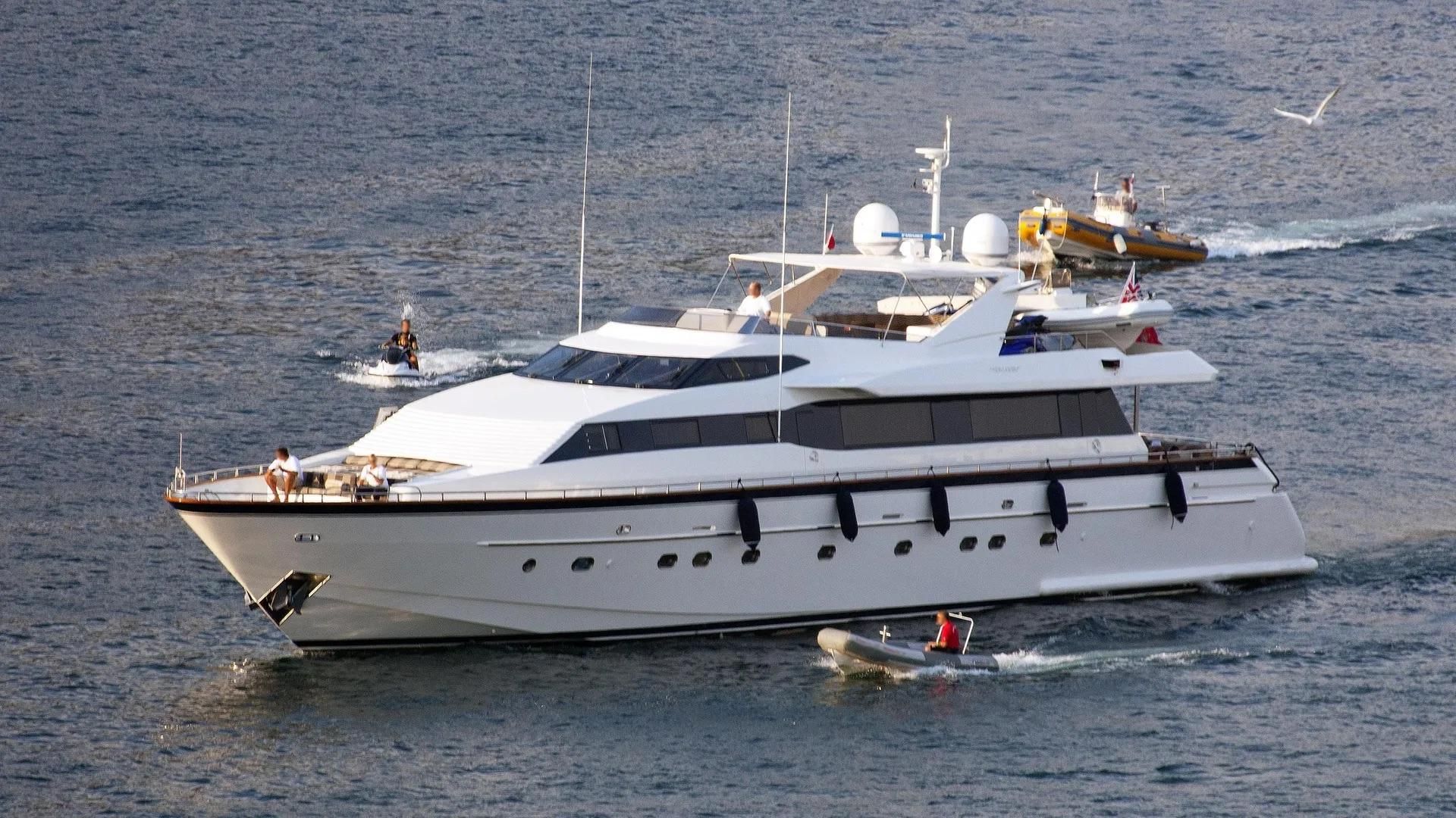 2001 Falcon 106 — for sale — Miami, United States — photo 1 of 55