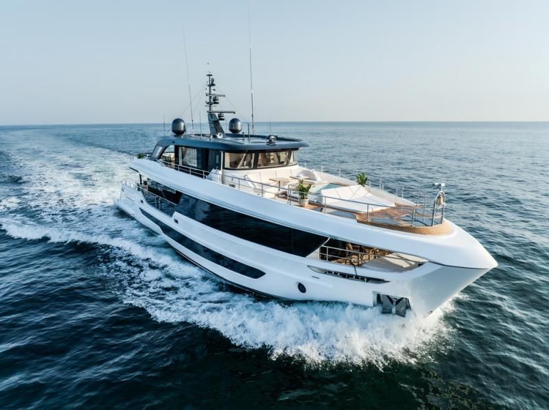 2025 Gulf Craft Majesty 100 Terrace — en venta — Rome, Italy — photo 1 of 99