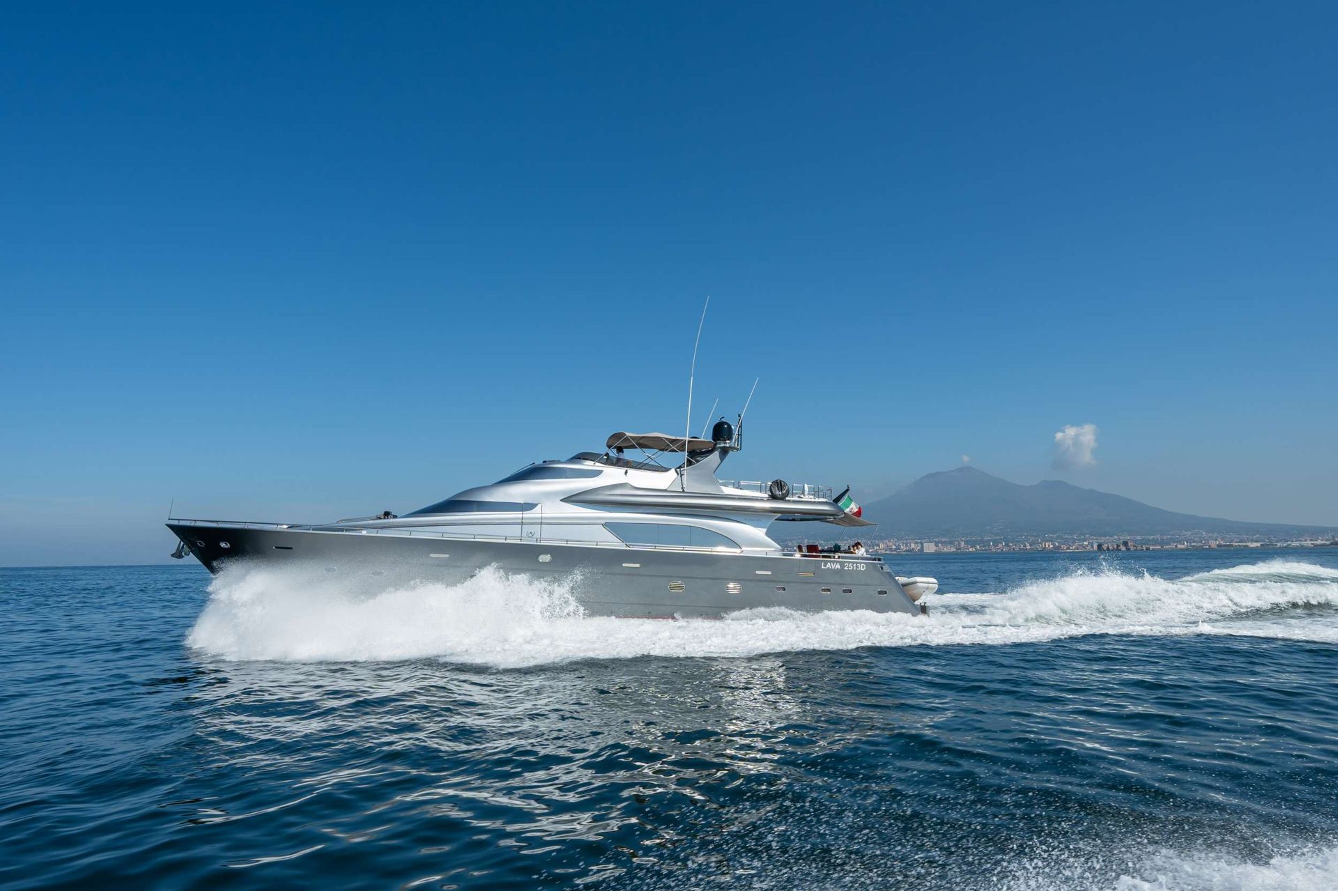2007 De Birs Yachts De Birs 85 RPH — zu chartern — Rome, Italy — photo 1 of 15