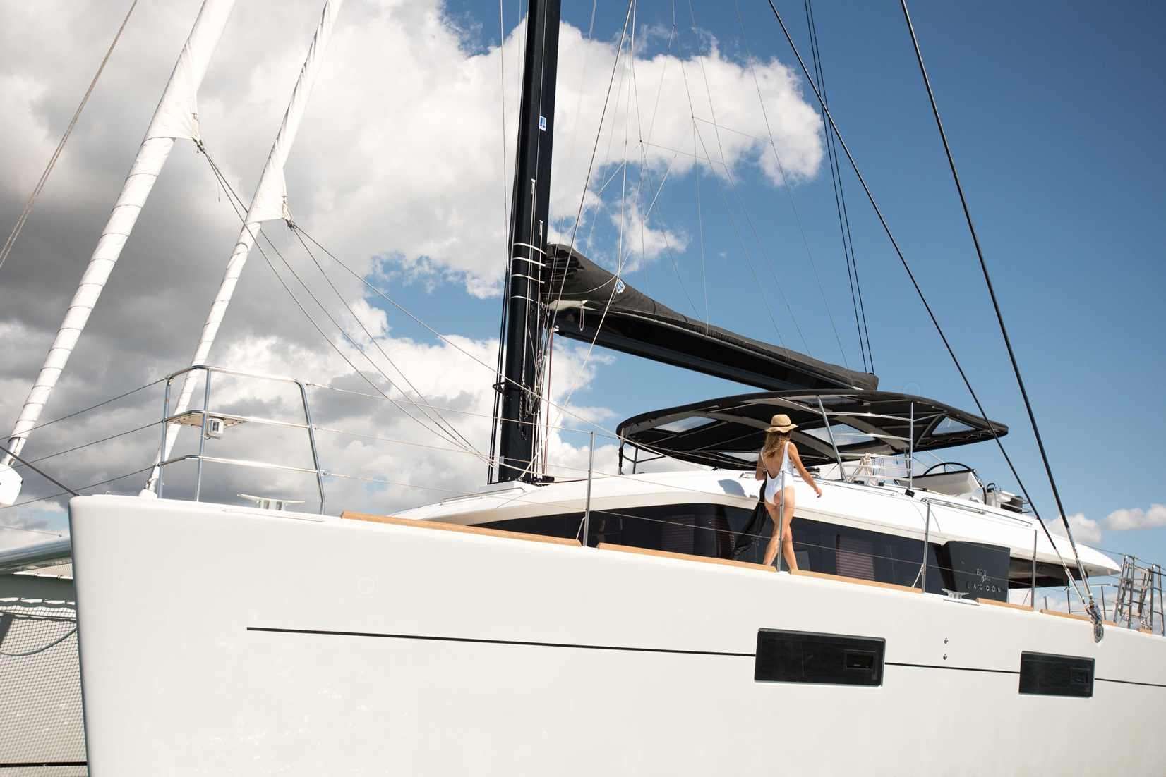 2017 Lagoon 620 Essense — en alquiler — Rome, Italy — photo 1 of 19