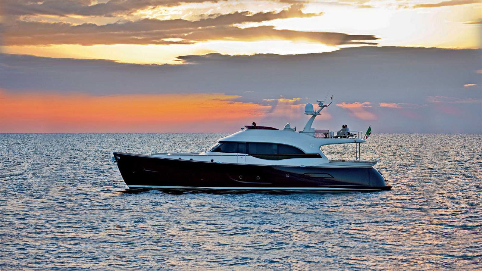 2024 Ferretti Big Blu — zu chartern — Santa Margherita Ligure, Italy — photo 1 of 4