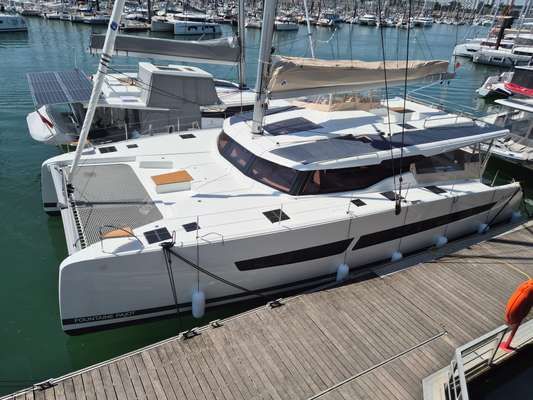 2025 Fountaine Pajot Aura 51 — in vendita — La Rochelle, France — photo 1 of 28