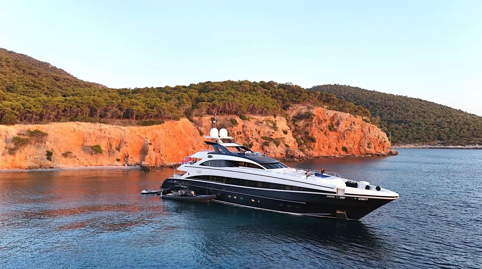 2007 Heesen TALIA — te huur — Malta — photo 1 of 46
