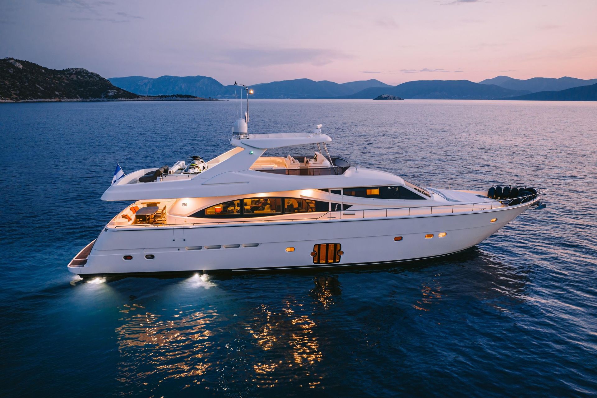 2009 Ferretti 830 — en venta — Greece — photo 1 of 31