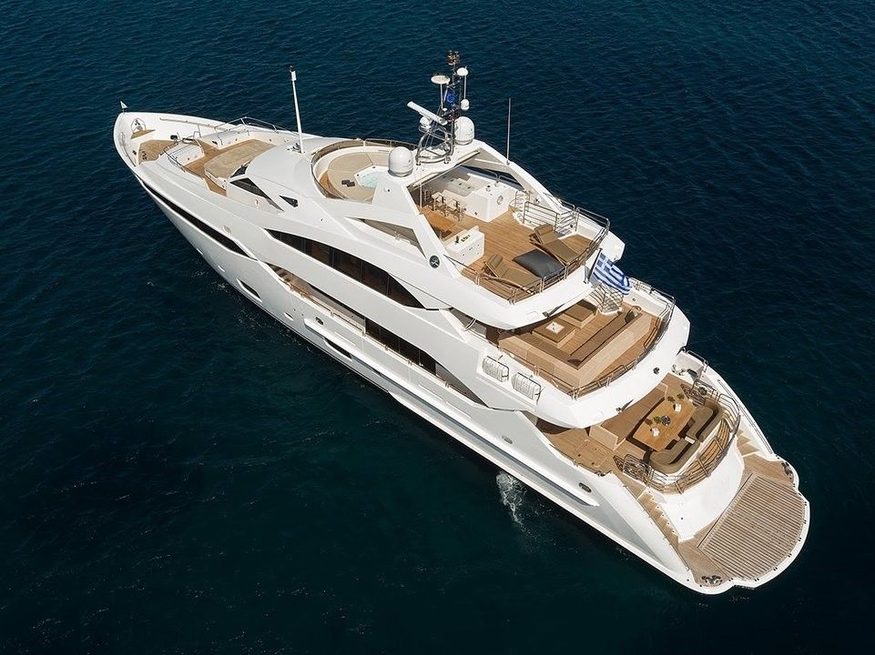 2011 Sunseeker 131 Yacht — en venta — Cayman Islands — photo 1 of 7