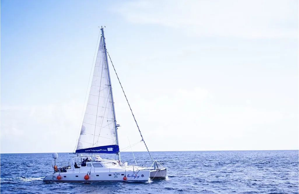 2010 Voyage 500 — zu chartern — Phuket, Thailand — photo 1 of 6
