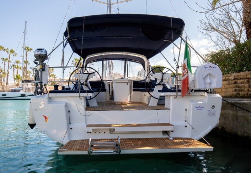 2019 Beneteau Oceanis 46.1 — zu chartern — Marina di Portorosa, Italy — photo 1 of 12