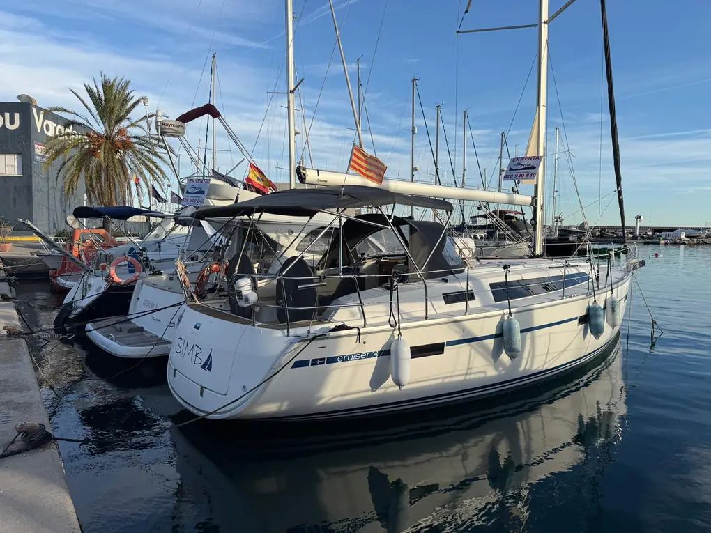 2019 Bavaria 37 Cruiser — in vendita — Altea, Spain — photo 1 of 96
