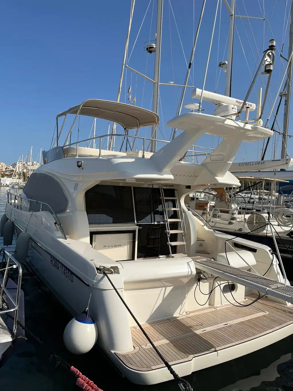 2010 Ferretti 470 — in vendita — Altea, Spain — photo 1 of 1