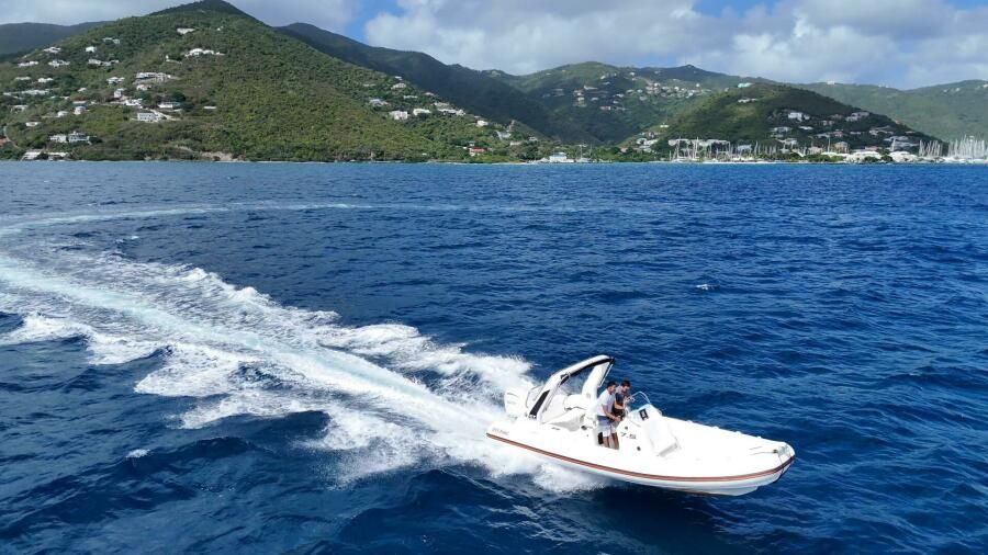 2025 Zodiac Medline 7.5 GT — te koop — Nanny Cay, Virgin Islands, British — photo 1 of 24